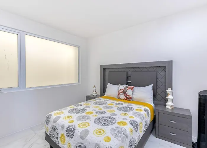 Luxury With Shared Gym, Rooftop Pool, And Centrally Located Cabo San Lucas